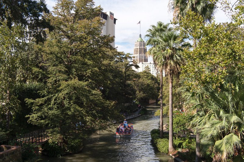 20151031_123418 D4S.jpg - The Waterway and Tower Life Building